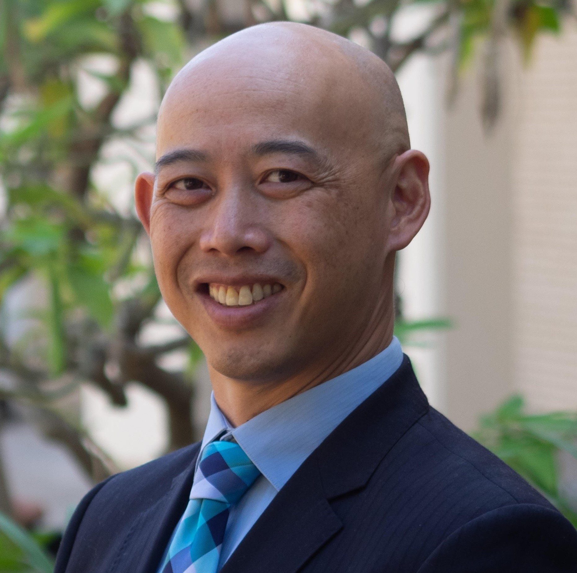 Headshot of Kenneth Leung